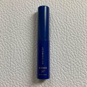 It cosmetics superhero waterproof mascara in super black